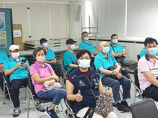 文祥里里長李淑珍用心對待里民,提供良好社區環境。圖/中正區文祥里粉絲團提供