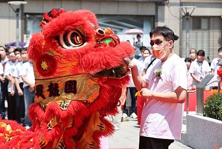 統一董事長羅智先出席統一企業集團7-ELEVEN亞洲一萬店的「亞萬門市」在台南正式開幕。記者劉學聖/攝影