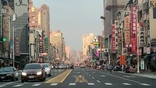 據高市地政局億年旺網站統計,外地客到高雄置產,偏愛左營和楠梓這兩區。記者王昭月/翻攝