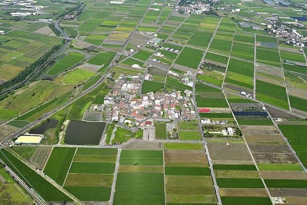 引導鄉村地區有序、永續發展，共創生活產業共榮的願景藍圖。圖／台南市都發局提供