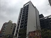 頂樓戶7239萬賣了！小宅社區秒變「豪宅」　實登揭露：1個月成交4戶