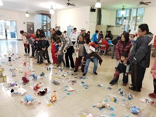 「迎金鼠及環保宣導」活動。圖／林燕玲里長提供 