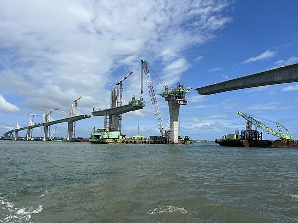 金門大橋預計7月下旬合龍,10月通車。記者蔡家蓁/攝影