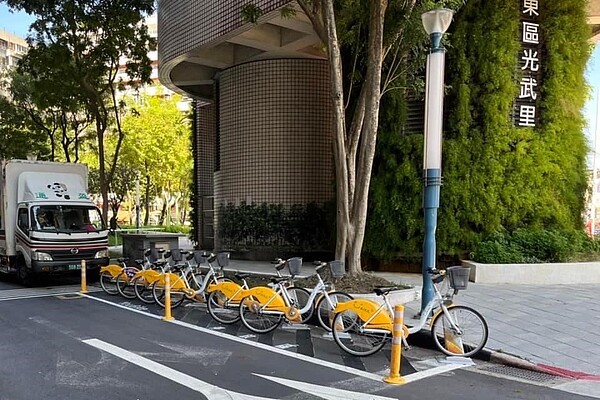 光武里全面增設YouBike 2.0版單車  圖片擷取自韓修和里長臉書