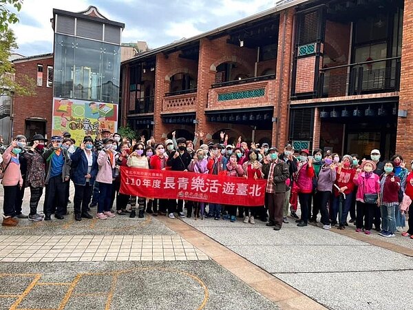 光武里長青樂活遊萬華 圖片擷取自韓修和里長臉書