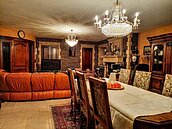 豔星500坪豪奢別墅曝光　揭富商尪癖好：忍無可忍