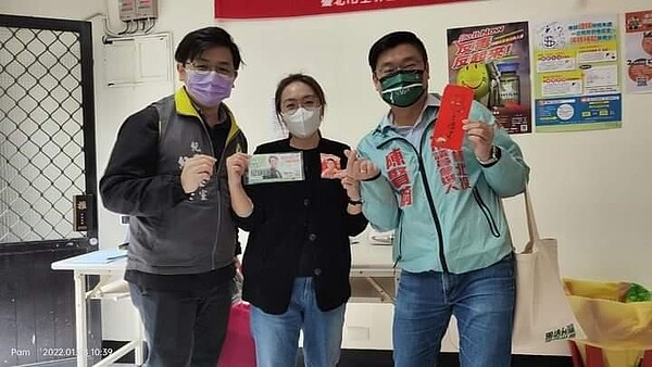 有勇有謀的里長翁淑穎。圖／由里辦提供。
