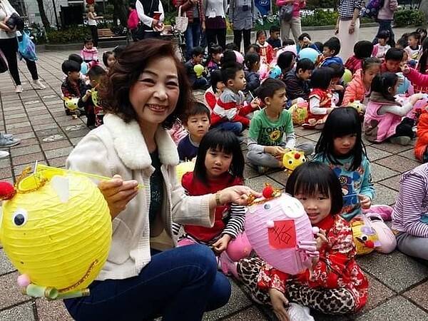 有意義的親子活動，大家一起來！圖／由里辦提供
