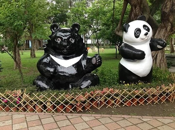 公園增添了童趣的裝置藝術。圖／由里辦提供。
