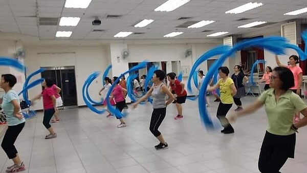 老吾老以及人之老 ，舉辦敬老活動。圖／由里辦提供
