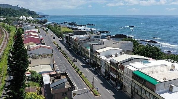 有專家卻提醒,其實海景房比起一般住家多出的缺點可不少,或許不如想像中美好!圖/翻攝自PTT