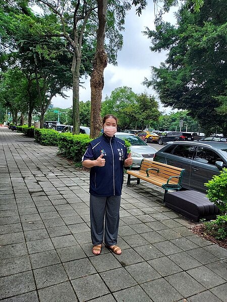 里長許瑩珠行善，贏得人心。圖／易小滿攝