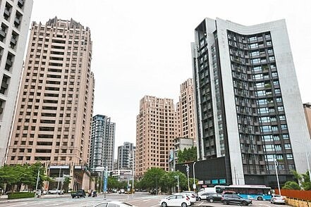 反映央行6月升息半碼,中央銀行22日公布6月五大銀行新承做購屋貸款利率,月增0.013個百分點至1.614%,寫2020年1月以來、兩年半新高。圖/聯合報系資料庫