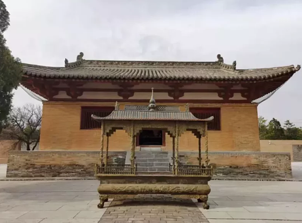 位於山西省運城市芮城縣的廣仁王廟，是大陸僅存的四處唐代建築之一，2015年山西省文物局、芮城縣委縣政府、萬科集團、太原萬科、URBANUS都市實踐建築設計事務所、清華大學建築設計研究院等7單位發起「龍計畫」，集資進行環境整治。此案是社會力量參與文物保護的重點個案。圖／取自「山西文物」微信公眾號