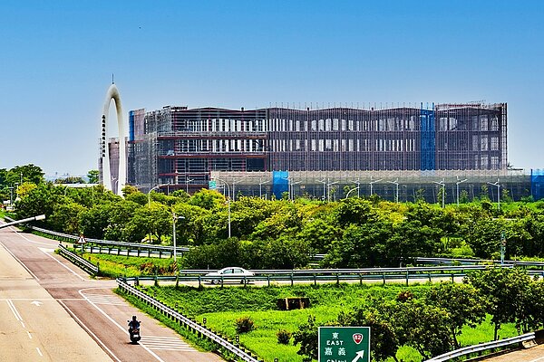 馬稠後產業園區總面積428公頃,整體預計2024年完成開發,可創造2萬多個工作機會,年產值約800億元。圖/高鐵國際城提供