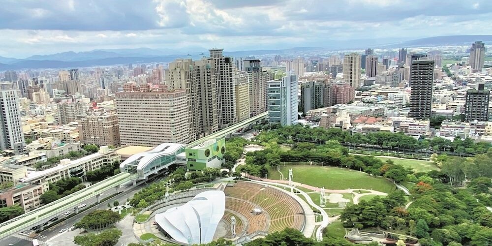 財政部近日發布「土地增值稅徵收概況專題」指出,近五年六都土增稅額以新北市、台北市、台中市最多。其中,台北市為各行政區遍地開花,但台中西屯區、新北新莊區連五年穩居土增稅額冠亞軍,主要為當地重劃區帶動大額土地交易。圖為台中西屯區空拍景。圖/中時報系資料照