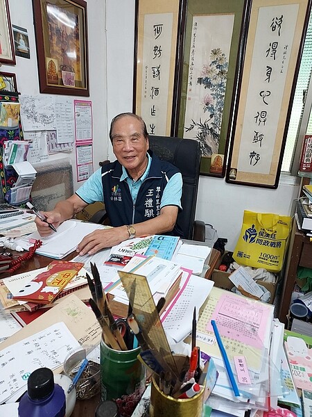 王禮騏善待街坊。易小滿攝
