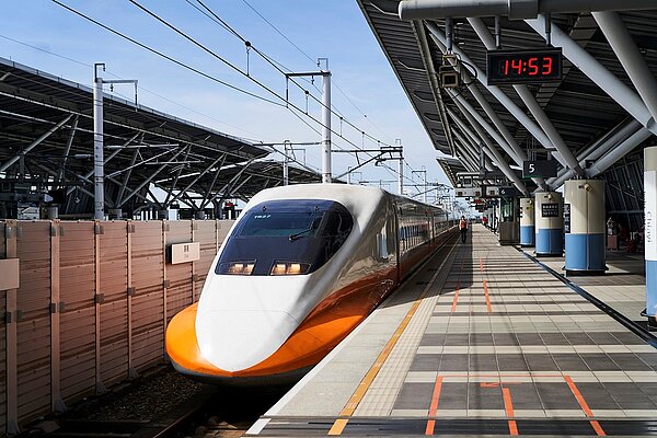 從「高鐵國際城」走路到嘉義高鐵站只要5分鐘。圖/高鐵國際城提供