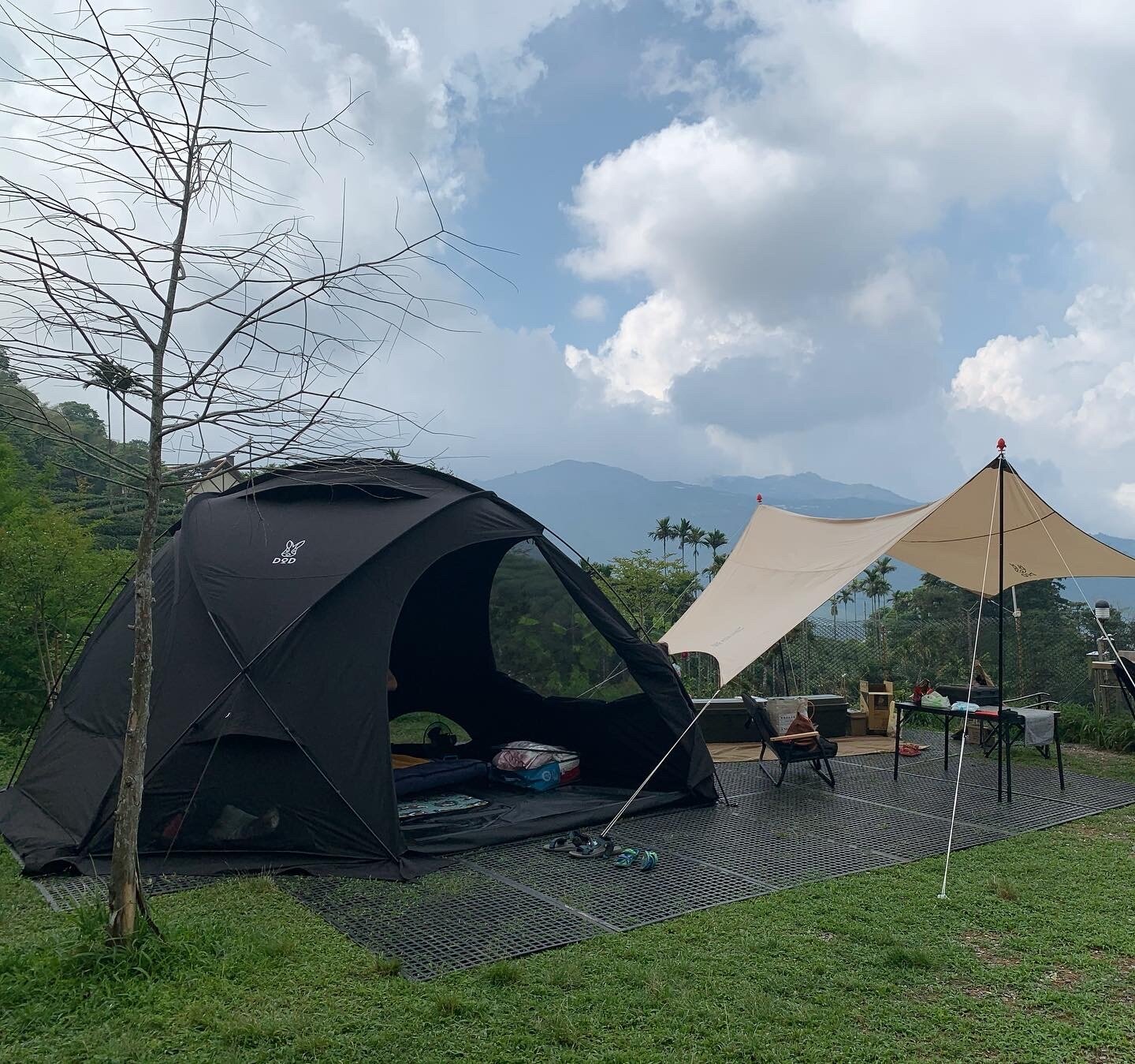 嘉義縣優美山景讓露營愛好者趨之若鶩,縣列管的露營場有87家,營主盼輔導合法經營。記者呂慧瑜/攝影