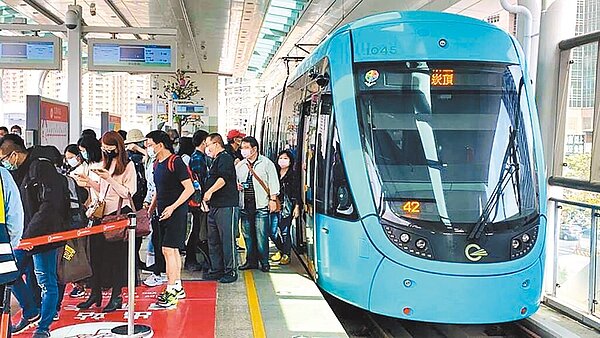 淡海輕軌運量不如預期,新北捷運公司全力衝刺運量。(新北捷運公司提供/葉德正新北傳真)