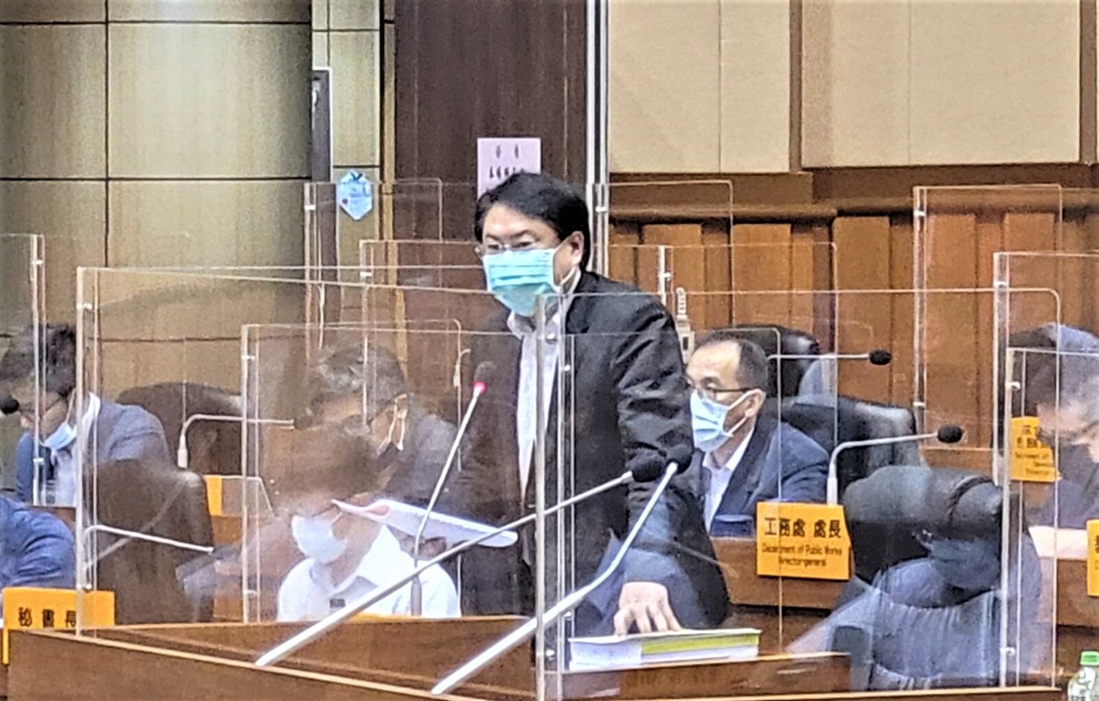 蓋基捷基隆出17億議員憂心會不會排擠財政,林右昌:會排擠就不用蓋了,逐年分攤可以負擔。記者游明煌/攝影
