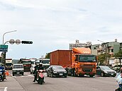 小港機場改建　地方爭取車行地下道