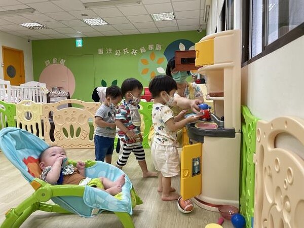 育兒津貼、托育補助再加碼。圖／台南市府提供