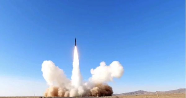 「東風-17」飛彈。圖／擷自央視畫面