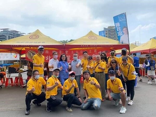 厝邊都是好鄰居。易小滿攝
