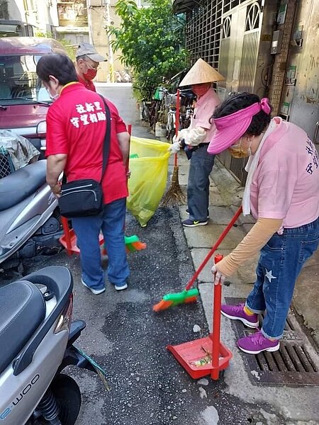 真心服務,勞動有成果。圖片由里辦提供