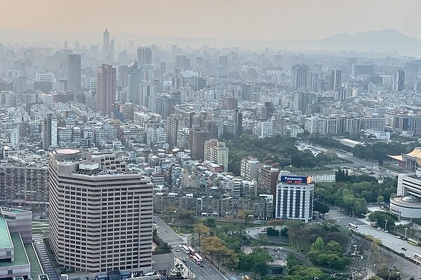 立法院昨（10）日三讀通過《平均地權條例》修正案，祭出五大措施遏止炒房。記者朱曼寧／攝影
