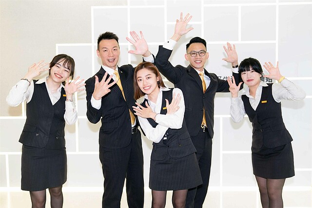 永慶房屋不只提供業務新人前9個月5萬收入保障,還有「永者幣」福利獎勵,只要完成工作就能領取,如同額外加薪,讓員工超「薪」福。