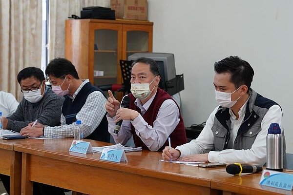 擺脫「行人地獄」汙名,竹縣前瞻計畫6年獲30億改善道路品質。圖/新竹縣工務處提供