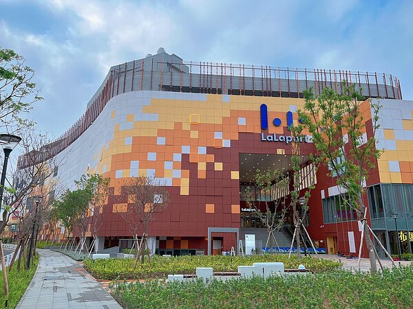 「LaLaport台中」南館將在於1月17日先行展開試營運。圖/三井不動產集團提供