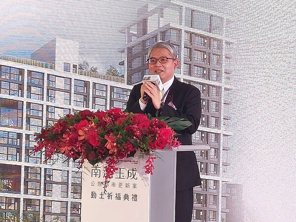 20年前房貸負擔率甜蜜點再現?花敬群這樣說 花敬群指出,《平均地權條例》修正案禁止預售屋換約部分,將不會溯及既往,預期房價會軟著陸而不會硬著陸。圖/好房網News記者林和謙/攝