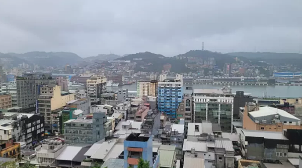 基隆市地政事務所統計去年七個行政區整年度不動產交易最熱路段。依實價登錄相關資料分析最受歡迎總價、單價、坪數與建築類型。記者游明煌/攝影