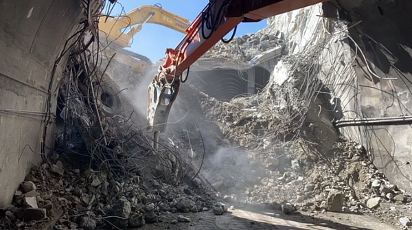 蘇花公路大清水隧道預計今天下午5點搶通。圖/公路總局提供