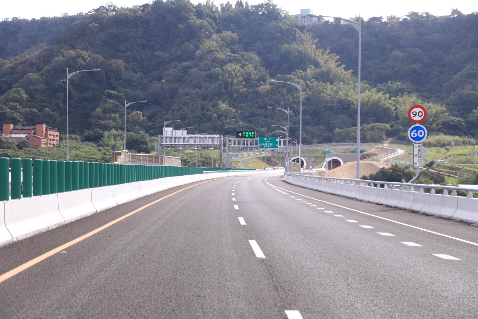 國道4號豐潭段工程於106年動工，全線路段於16日正式通行。圖／台中市政府提供