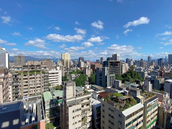 永慶房屋陳繼先經理表示，趁著房價回穩的好時機，有剛性自住需求的買方可以積極看屋。圖／永慶房產集團提供