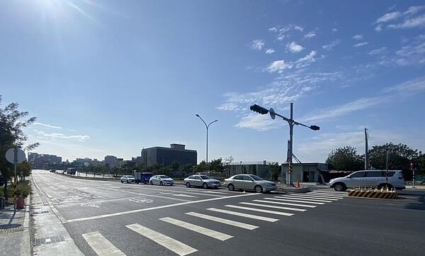 永康永安路完成道路拓寬。圖/台南市工務局提供