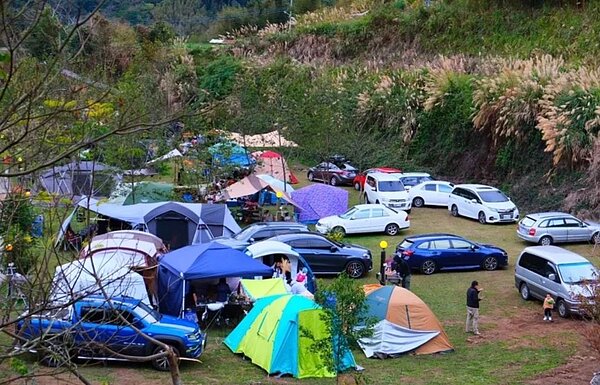根據交通部觀光局統計,截至去年12月底,全台共有1790處露營場,僅191處合法,約1成左右。記者周湘芸/攝影