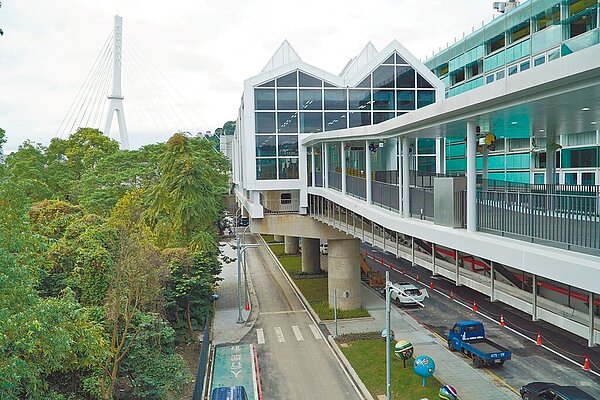 安坑輕軌通車進入倒數階段,地方民眾認為如何吸引外來人口搭乘,才是提升運量的關鍵。圖/新北市政府捷運局提供