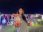 春節尾聲逛新北燈會　搶限量小提燈