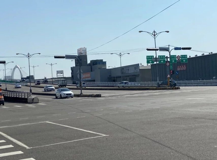 台中市交通號誌最長秒數地點在西屯區中科路、廣福路口,上午尖峰時段周期為200秒。圖/台中市交通局提供