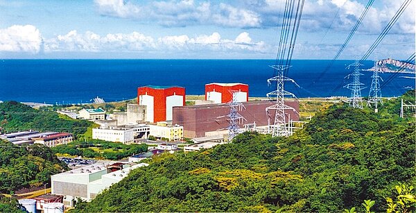 24小時運轉的核二廠2號機,將於3月14日正式解聯除役。圖為核二廠。圖/台電公司提供