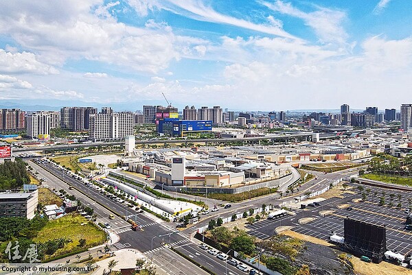 預售屋下跌了!桃園13%、新竹6.7% 市調:五大利空夾殺 房市。圖/住展雜誌提供