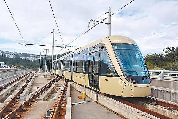 捷運三環六線的捷運安坑輕軌2日獲得交通部核發營運許可函，預計10日通車、試營運。（新北捷運局提供／黃敬文新北傳真）