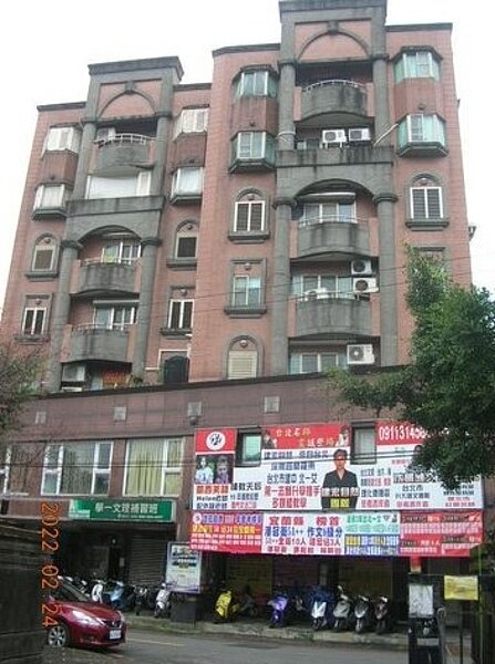 拍賣會中詢問度最高的羅東學區宅,位於該棟1樓,起標價已下殺到601萬元。圖/宜蘭分署提供