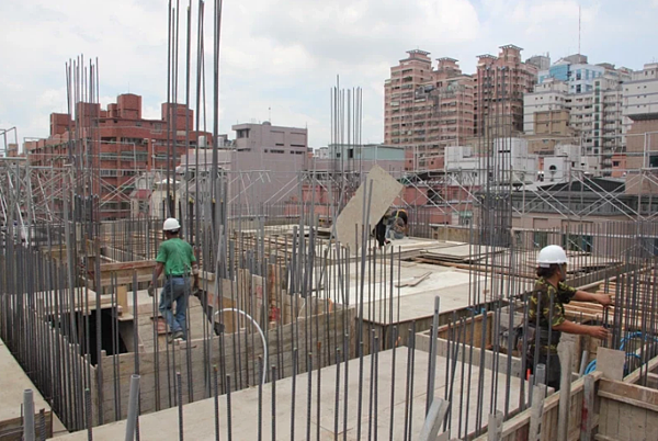 桃園首推「營造3D安全網試辦計畫」由工地風水師巡檢消弭營建工地潛在風險(示意圖與人物事件無關)。聯合報資料照片