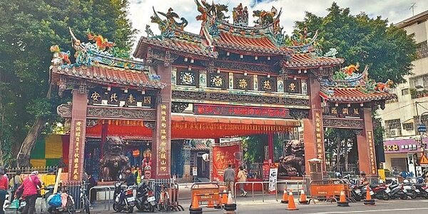 台中豐原區最熱鬧的廟東商圈。圖/業者提供